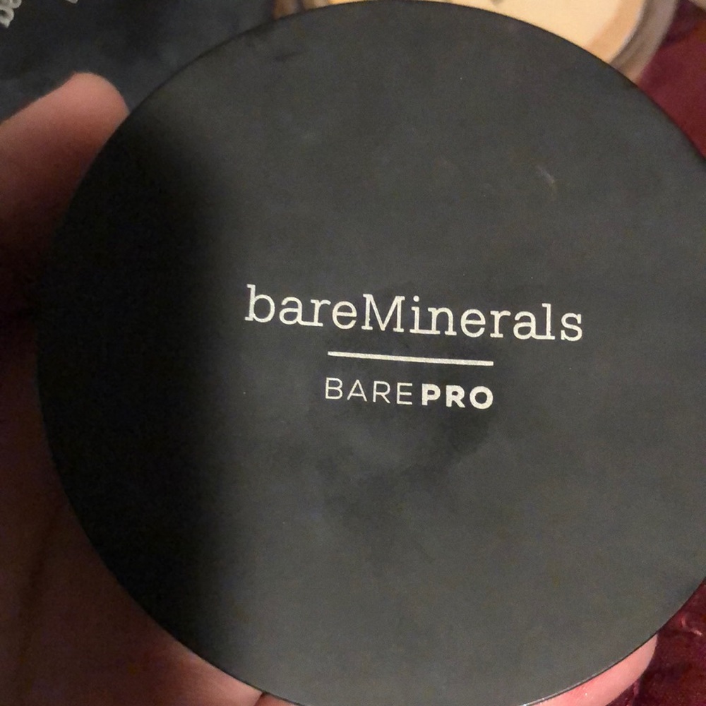 Bare minerals barepro powder foundation